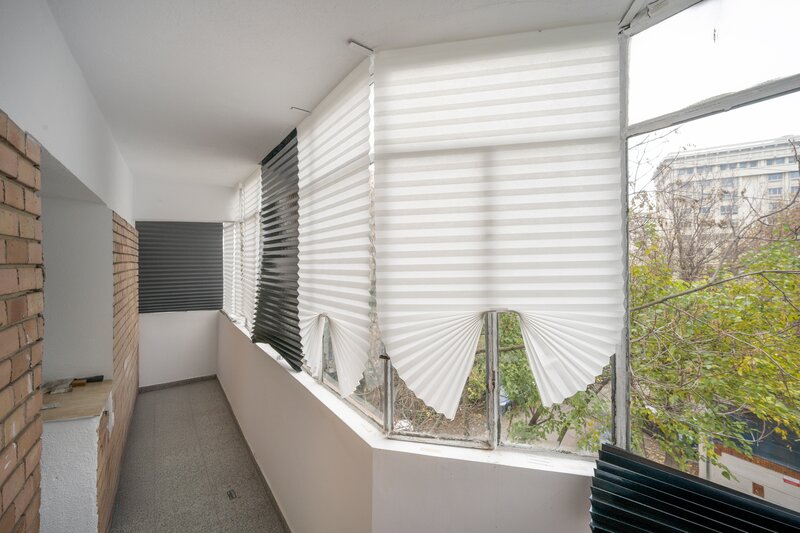 13 Septembrie, Marriott, Izvor