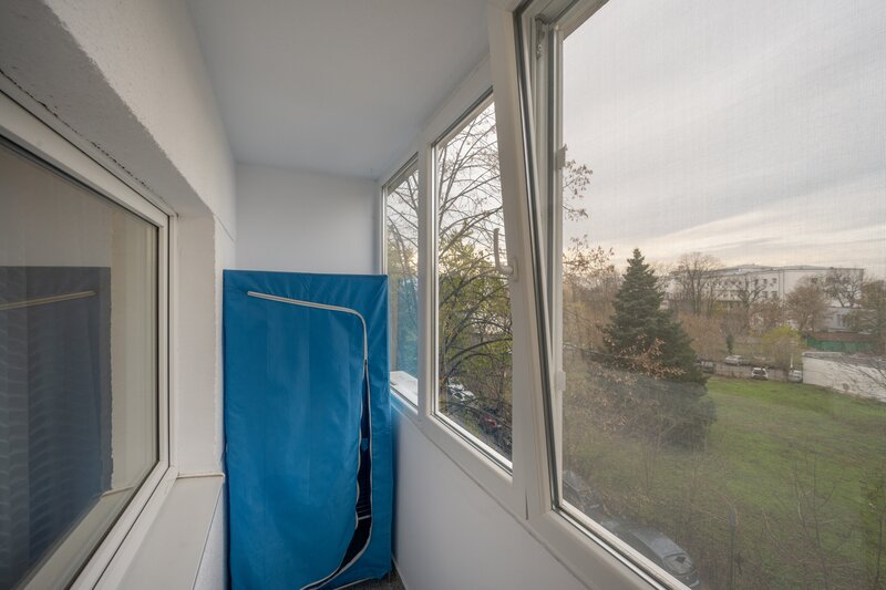 13 Septembrie, Marriott, Izvor