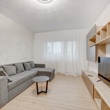 13 Septembrie, Marriott, Izvor